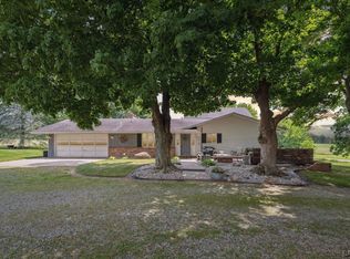 7840 Squawfield Rd, Pittsford, MI 49271