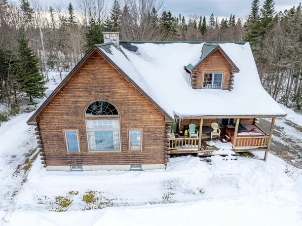 110 Momenee Lane, Pittsburg, NH 03592