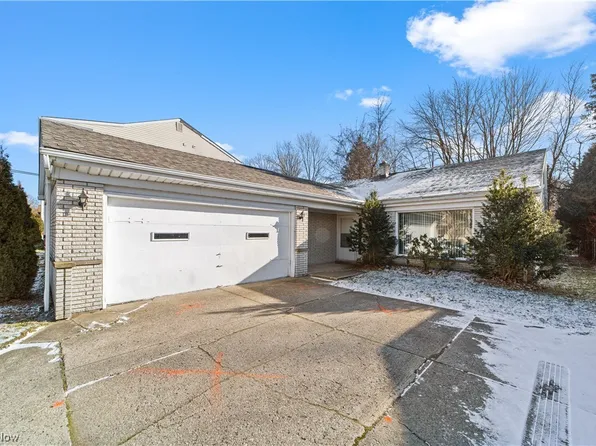 4820 Geraldine Ave, Cleveland, OH 44143