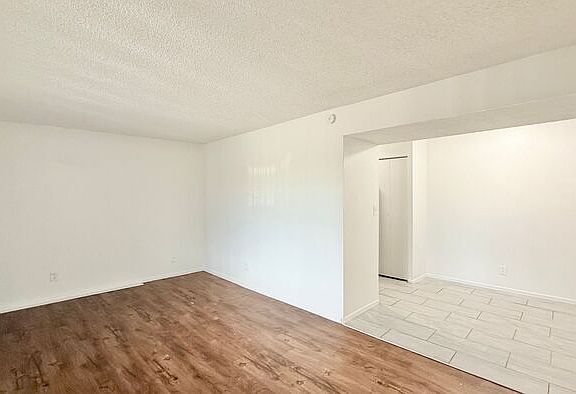 2nd image of 2415 W Hazelwood St Unit 279