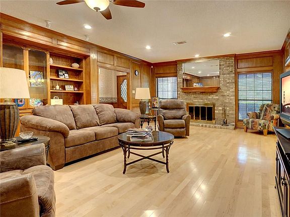 3rd image of 5306 Ledgestone Dr