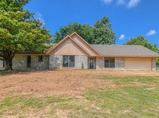 7716 NW 14th St, Oklahoma City, OK 73127