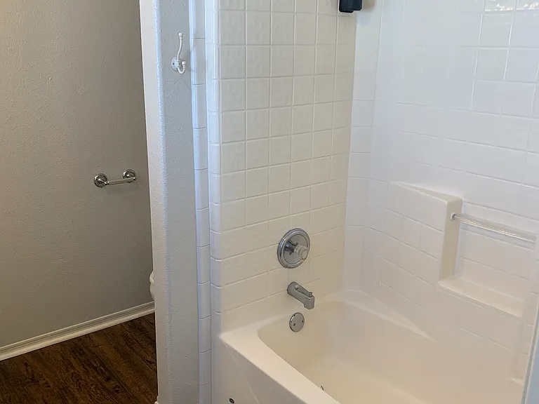 6509 Ashley Ct — Photo 21
