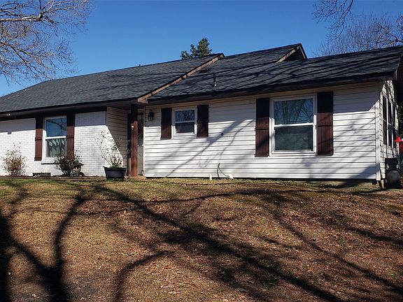 4th image of 2092 Kent Rd