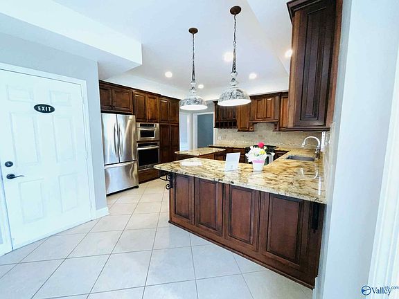 5th image of 203 Federal Ln