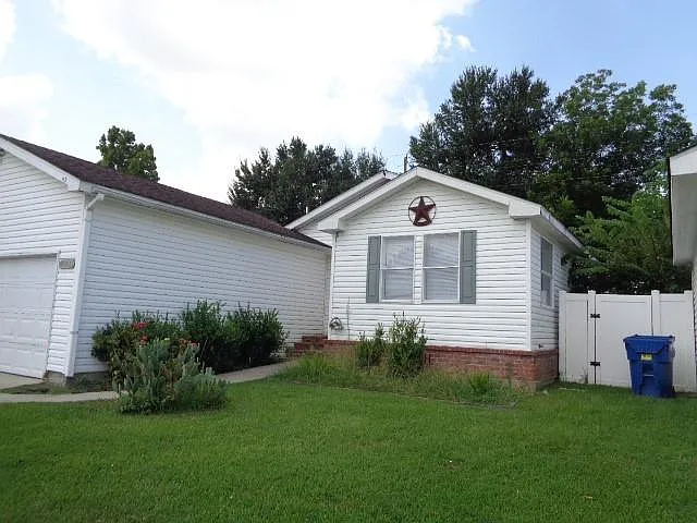 21015 Sweet Blossom Ln — Photo 3
