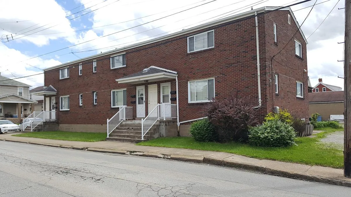 1 bed, $720 — Photo 1