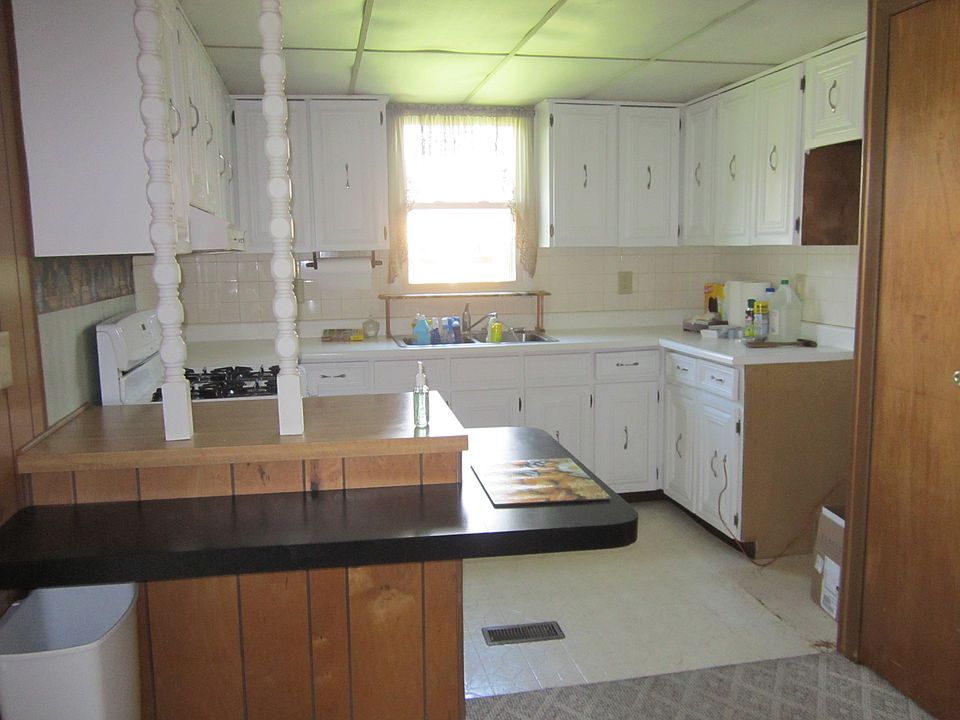2nd image of 10450-6 Mile Rd Lot 157
