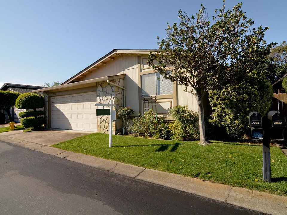 1st image of 206 Leisure Dr #206