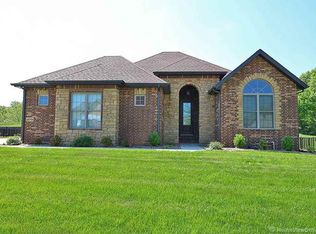 1273 Timber Creek Dr, Cape Girardeau, MO 63701
