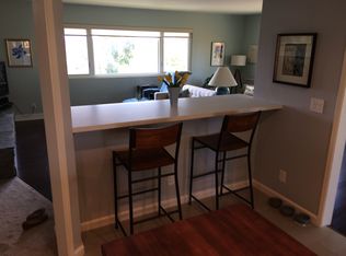 2616 Rosehill Rd, Escondido, CA 92025