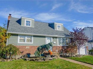 2485 Falcon St, East Meadow, NY 11554