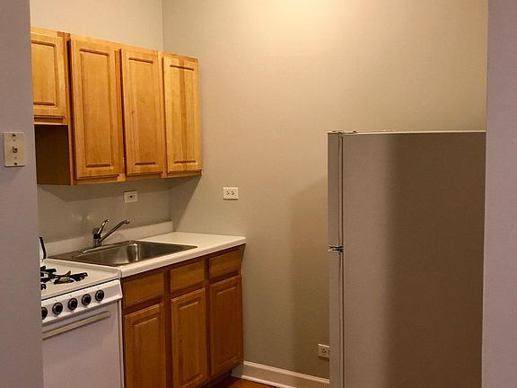 4th image of 4228 N Kenmore Ave APT 405