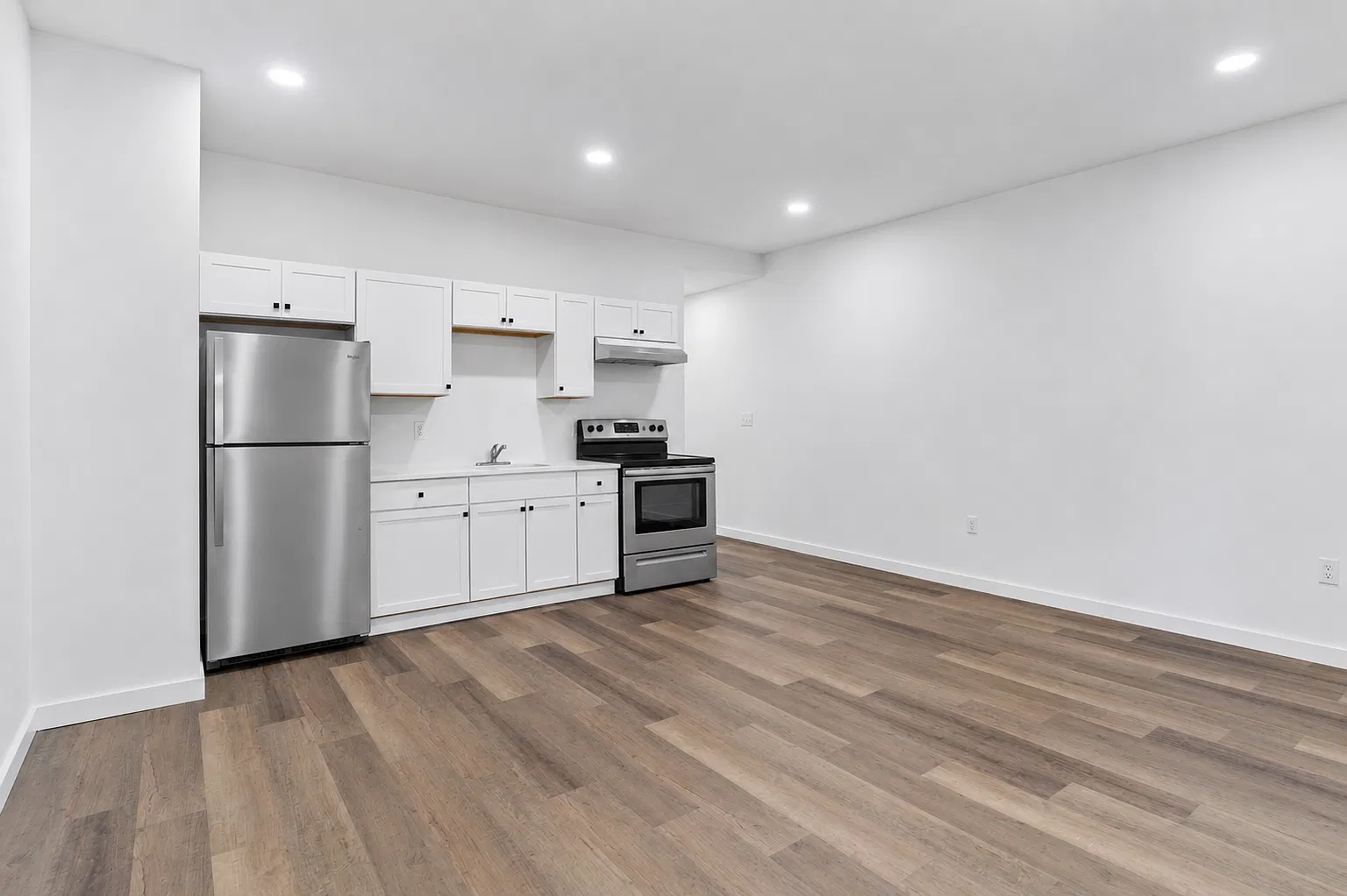 2 bed, $1,350 — Photo 1