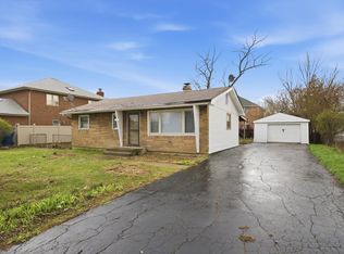 8516 Austin Ave, Burbank, IL 60459