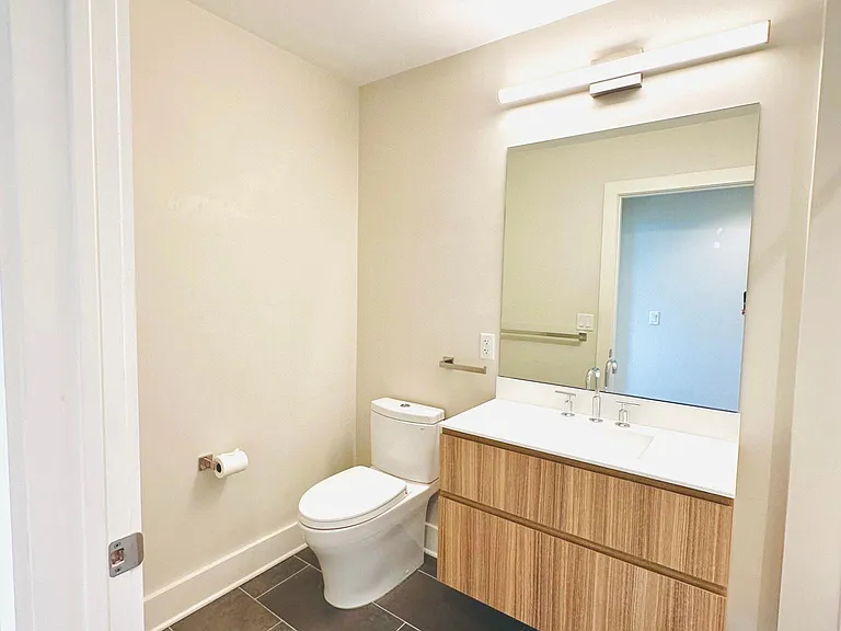 240 Salem St #3A — Photo 15