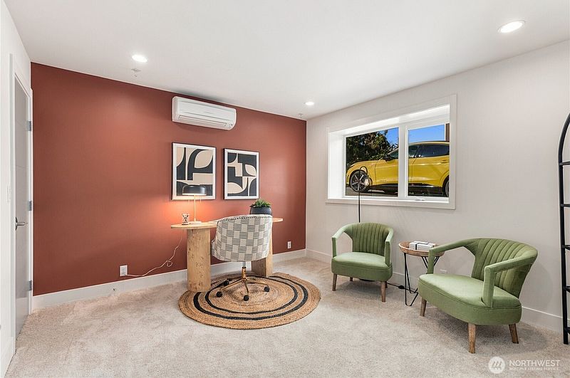 5th image of 1768 Valentine Place S