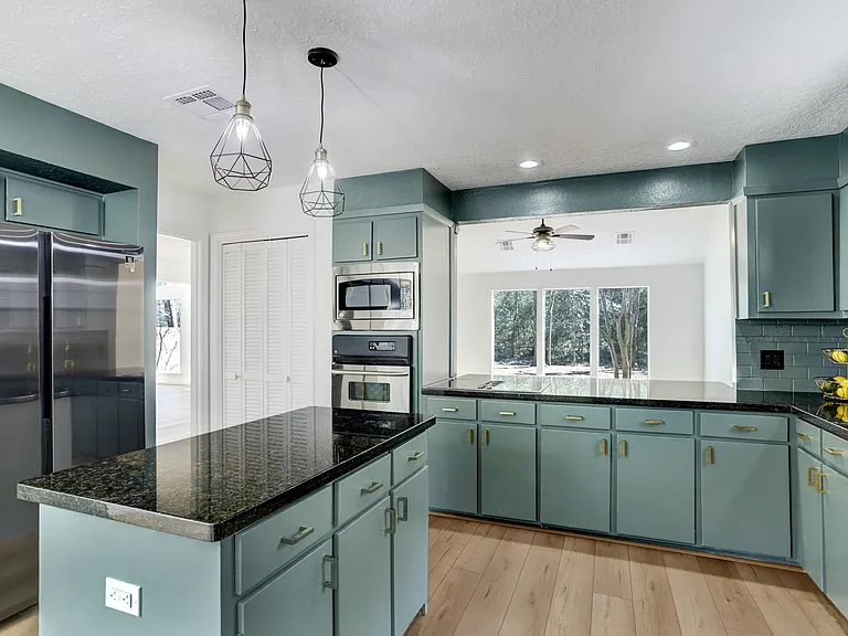 138 S Timber Top Dr — Photo 23
