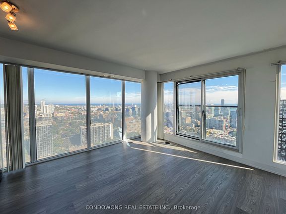 3rd image of 181 Dundas St E #3905