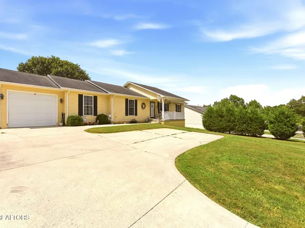 1035 Cook Rd, Crossville, TN 38555