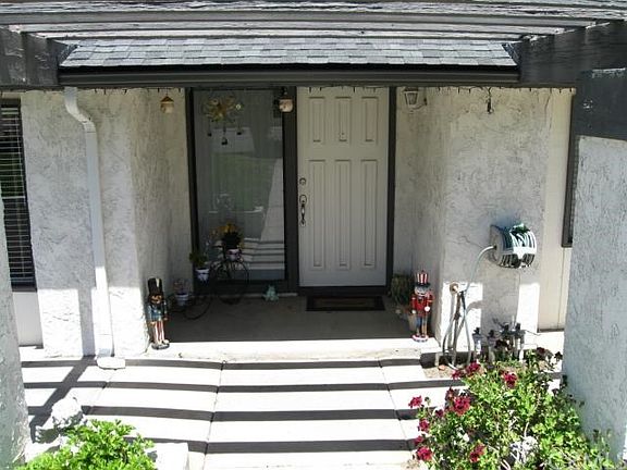 4th image of 973 W Ontario Ave