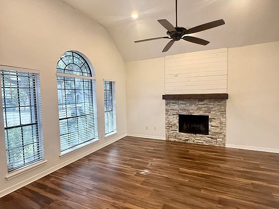 2nd image of 6921 Fruitwood Dr