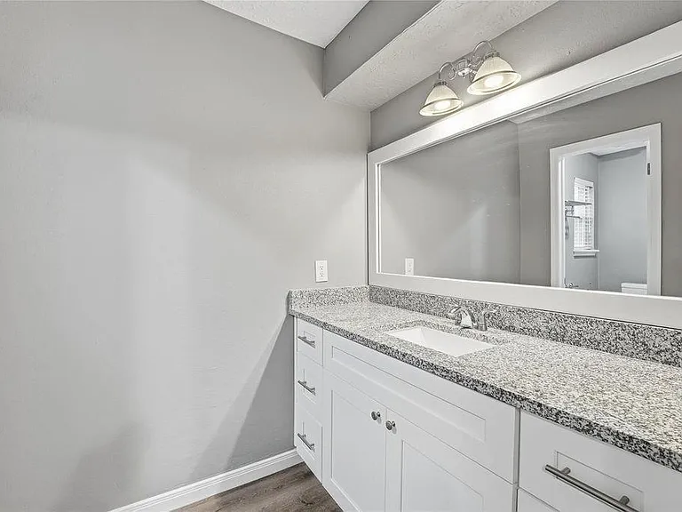 7815 12th Fairway Ln — Photo 24