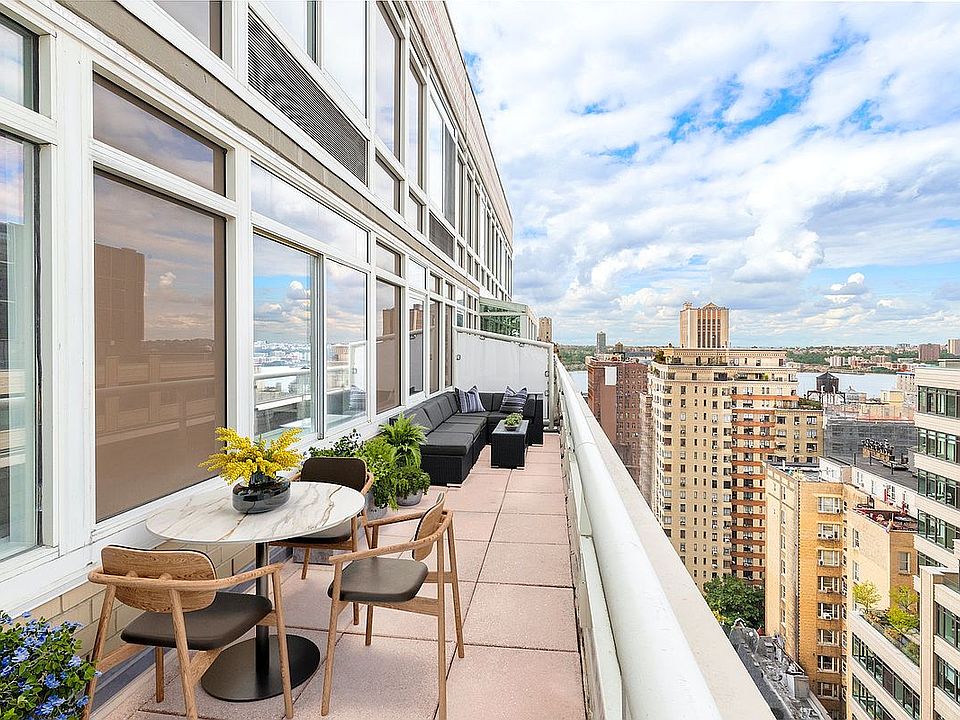 1st image of 2373 Broadway Penthouse 8