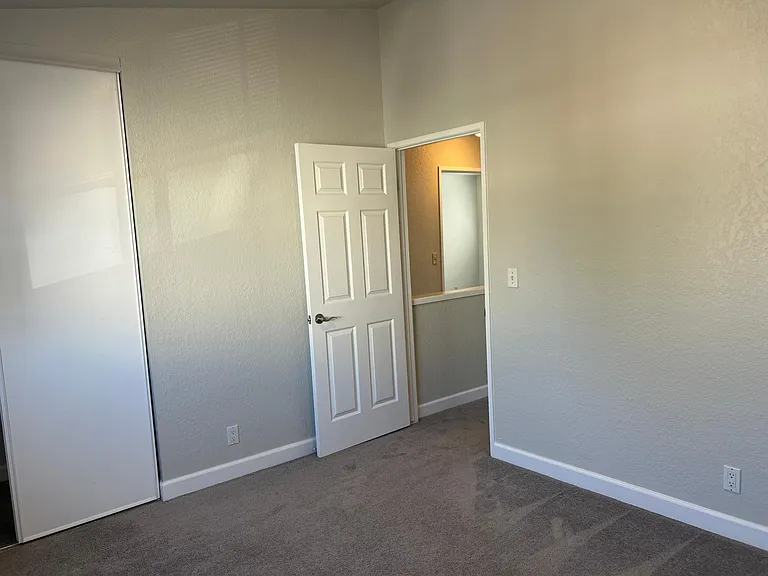 2524 Charlene Ln — Photo 43