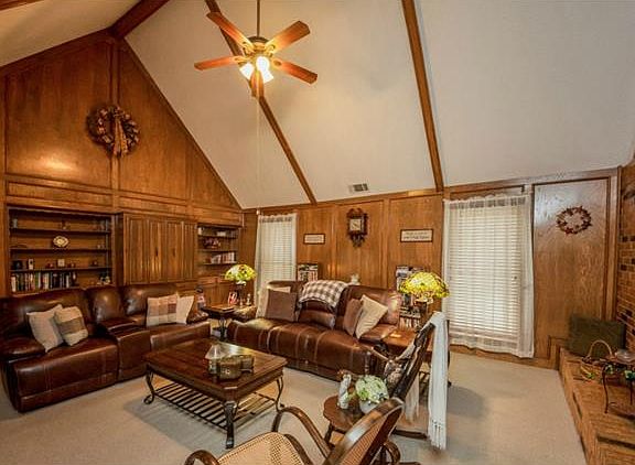 5th image of 2317 Bunker Hill Cir