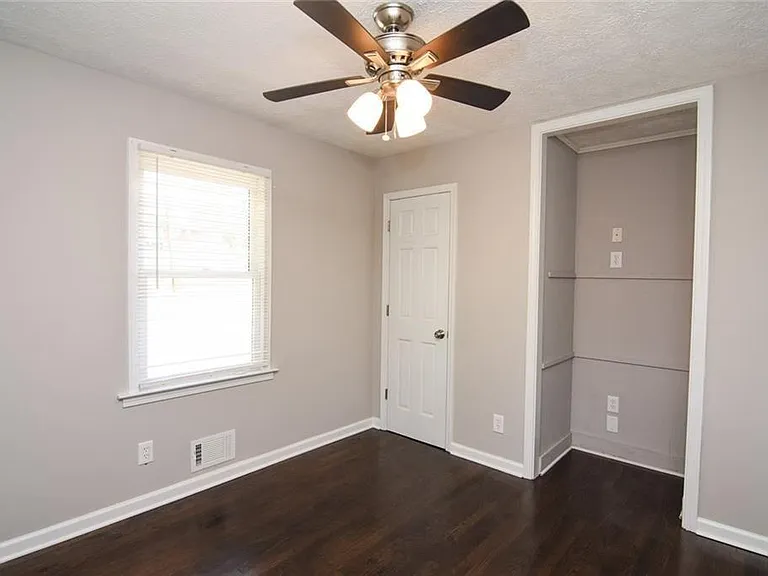 86 Regency Way SE — Photo 40
