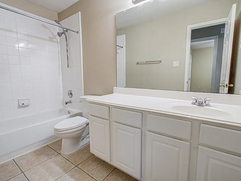 24203 Emory Green St — Photo 13