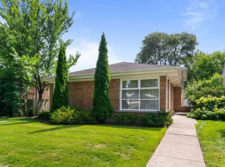 5109 Greenleaf St, Skokie, IL 60077