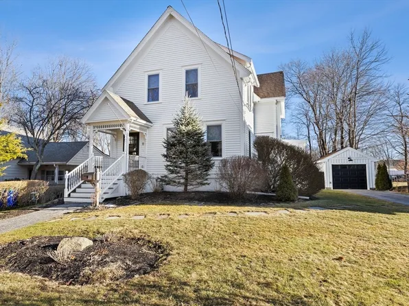 11 Albion Ct, Rockland, MA 02370