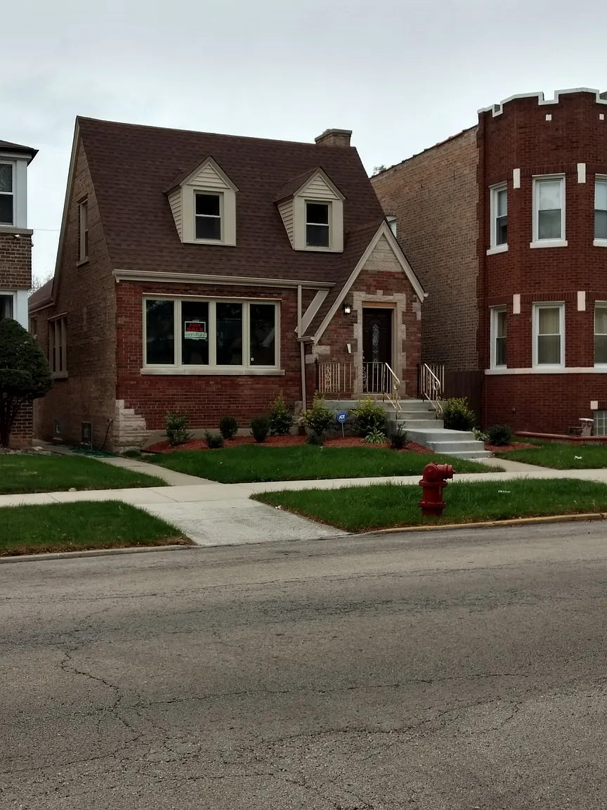 10124 S Saint Lawrence Ave photo 1