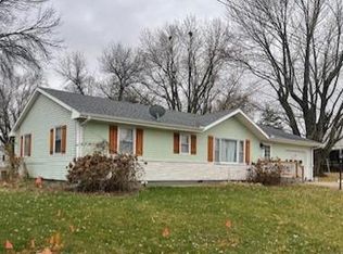 405 Chestnut St, Ridgeway, MO 64481