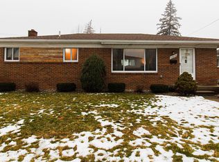 25824 Warrington St, Dearborn Heights, MI 48127