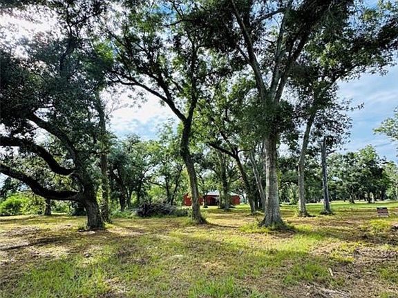 4th image of 202 Jones Rd