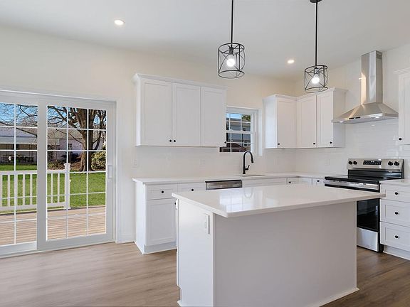 5th image of 108 Patterson Rd