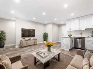 2061 N Vermont Ave, Los Angeles, CA 90027