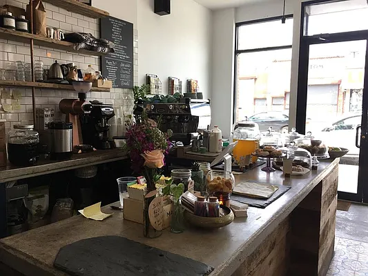 Rented by Manhattan Management LLC | media 92