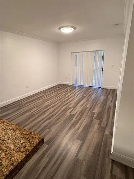 201 SW 116th Ave #108 — Photo 6