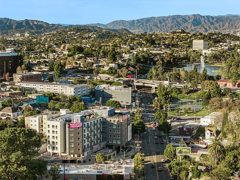 Inspire Echo Park — Photo 3