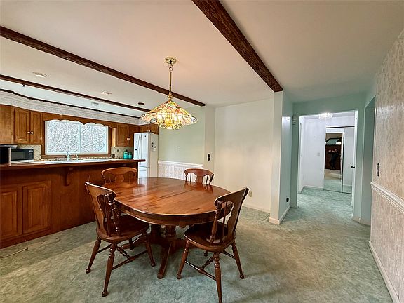 5th image of 68 Andrews Rd