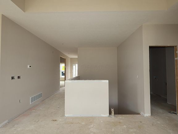 3rd image of 3537 Maize View Dr