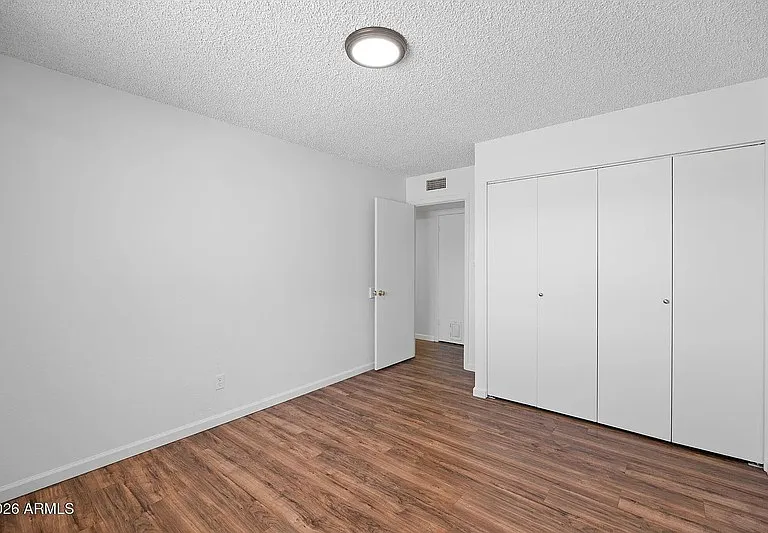1664 E Del Rio Dr — Photo 19