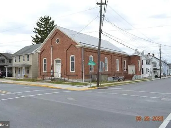 101 S Washington St, Greencastle, PA 17225
