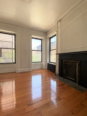 Rented by Compass | media 9