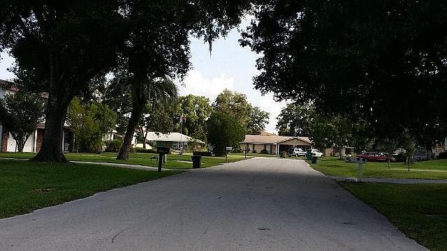 1st image of 1350 N Lyndell Dr