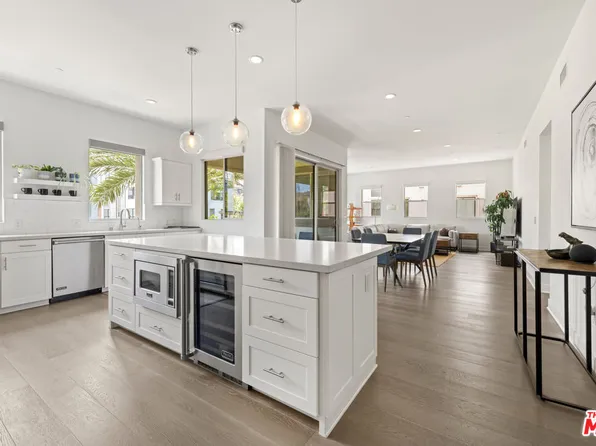 5848 S Suncatcher Pl #1, Playa Vista, CA 90094